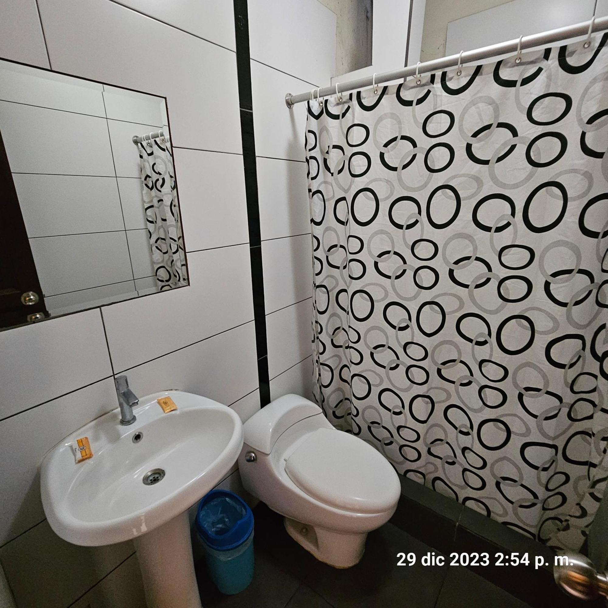 Hostal La Cascada Lima Exterior foto