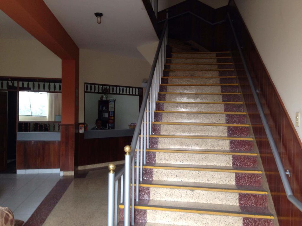Hostal La Cascada Lima Exterior foto
